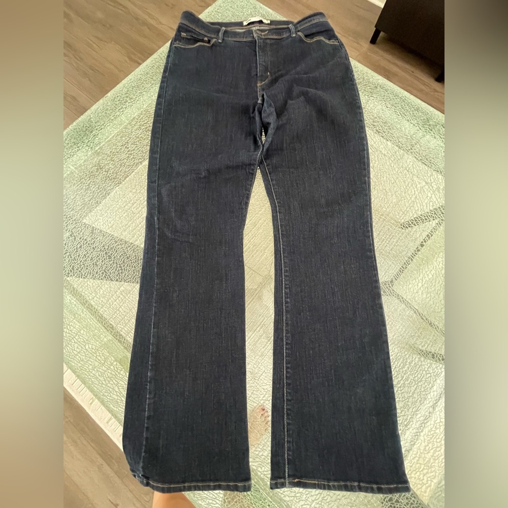 Levi’s Denim, Dark Blue Women's Slimming Boot Cut Jeans. Size 16